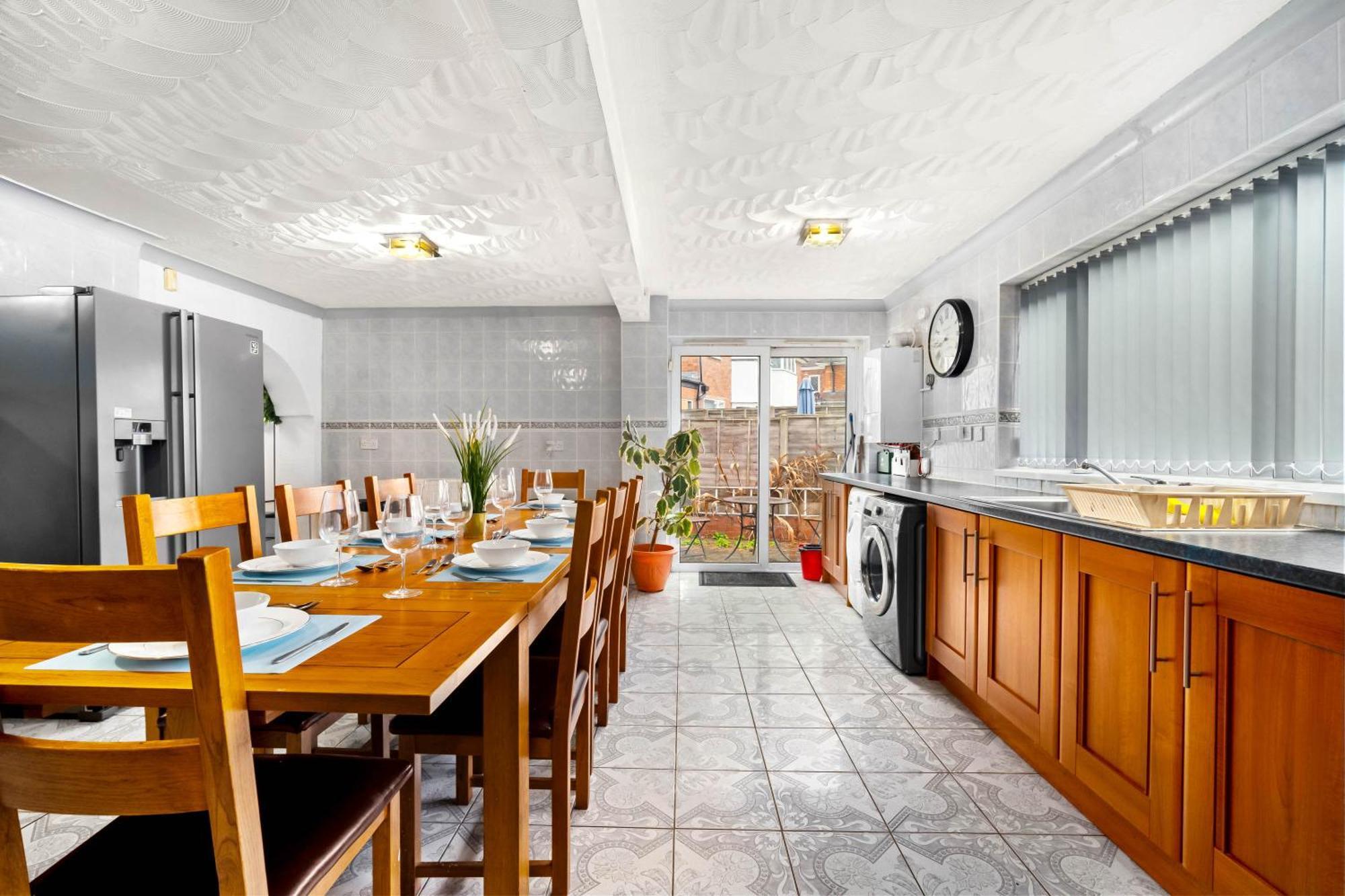 Modern 18 Guest Large Home In Solihull - Near Nec, Jlr, Hs2 And Bhx Birmingham Buitenkant foto